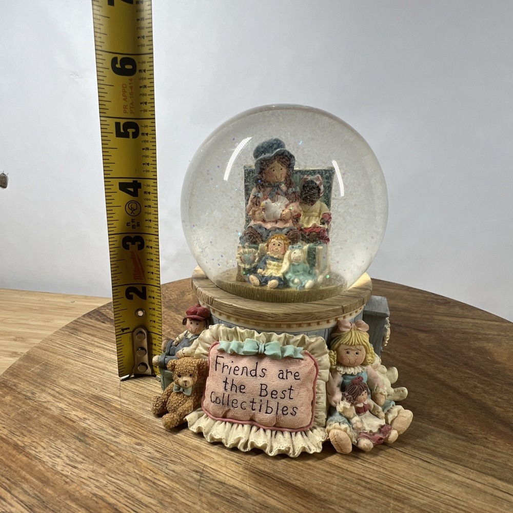 Heart Tugs "Friends Are the Best Collectibles" Musical Snow Globe‎ – Excellent - Picture 12 of 12